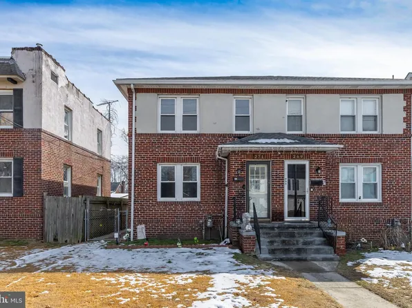 271 N Broad St, Carneys Pt, NJ 08069