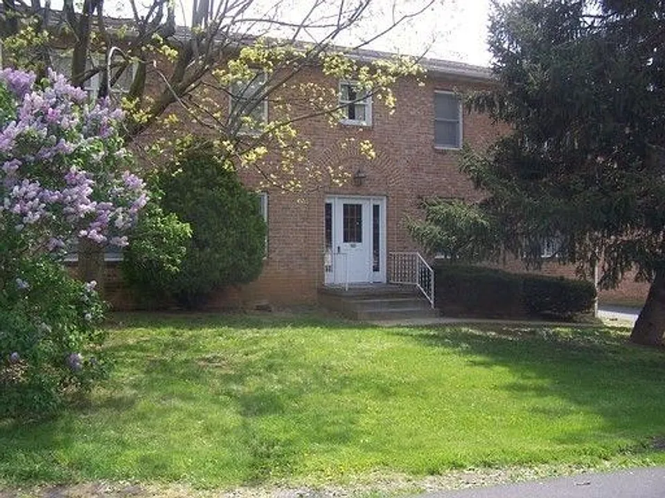 122 Jackson Pl