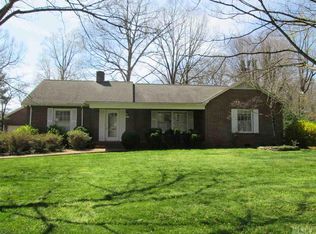 315 Woodsway Ln NW, Lenoir, NC 28645