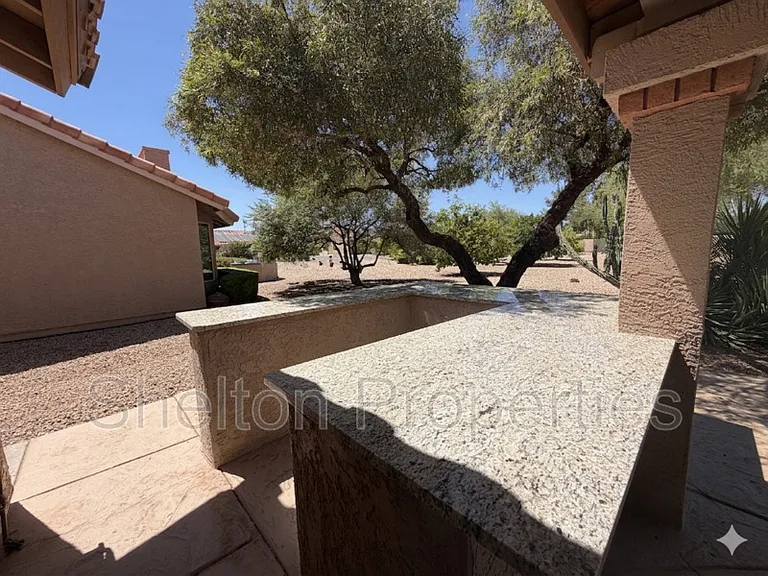 9418 W Tonto Ln — Photo 15