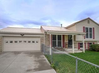 1296 Crest Dr, Craig, CO 81625