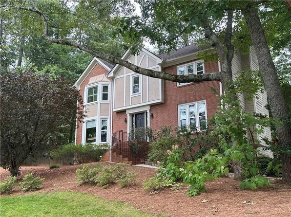3298 Robinson Oaks Way NE, Marietta, GA 30062