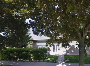 133 Meadowbank Rd, Toronto, ON M9B5E2