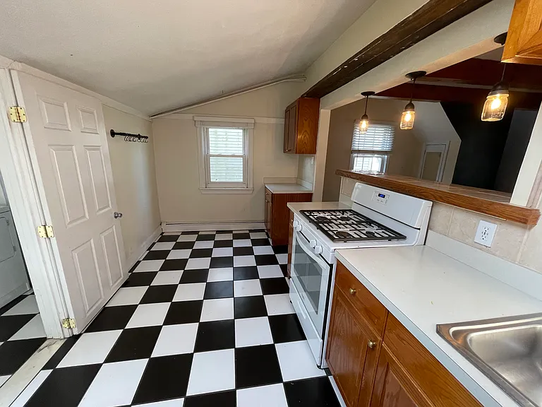 25 Mill St — Photo 7