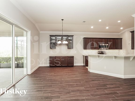 4th image of 234 Catriona Dr