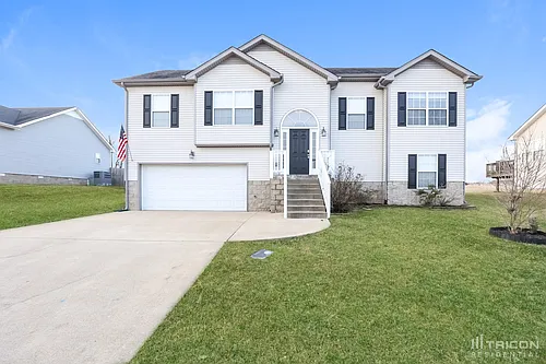 1612 Broad Cir Photo 1
