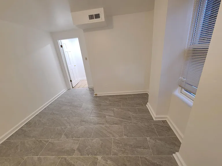 1343 T St NW #B — Photo 17