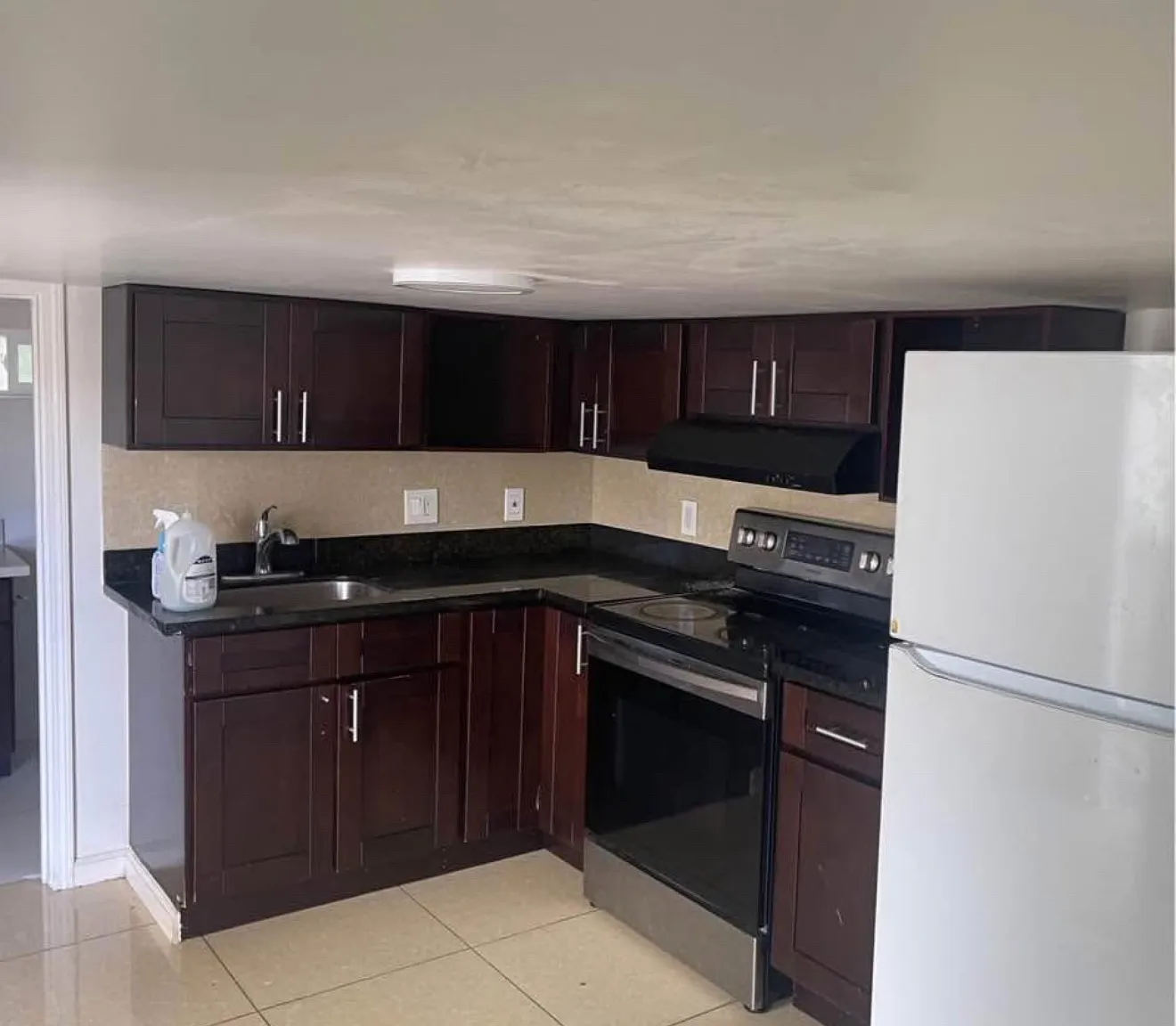 2 bed, 600 sqft, $2,150 — Photo 1
