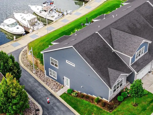 6155 S Dune Harbor Dr, Portage, IN 46368
