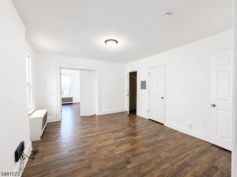 144 Johnston Ave — Photo 2