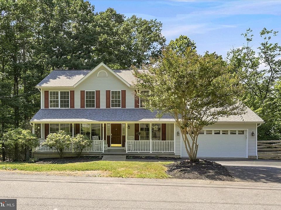 1st image of 152 White Oak Ct