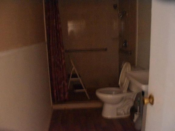 4th image of 1312 Delmar St