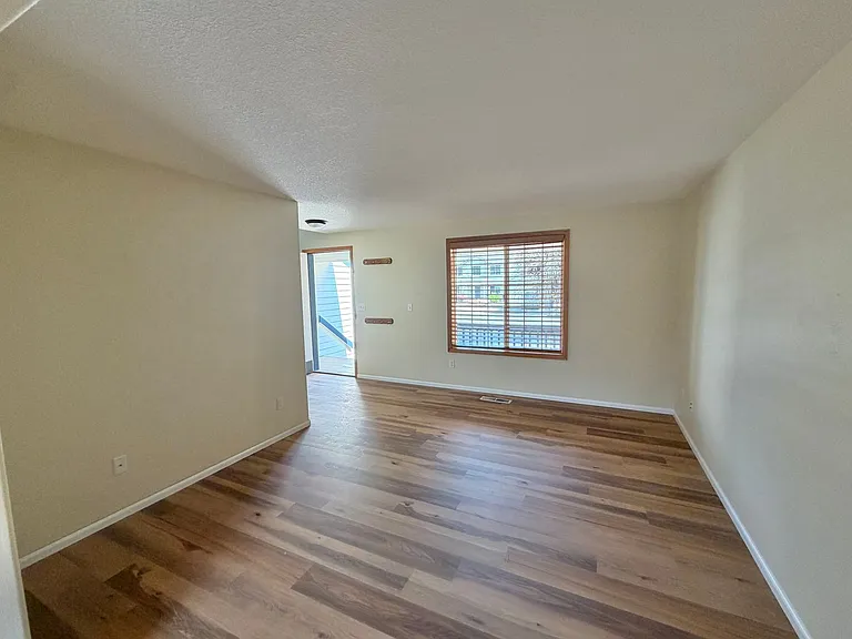 3310 NE 164th Ct — Photo 15