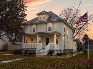 24 S 6th St, Princeton, IL 61356