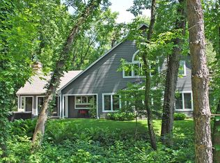 1616 Edgcumbe Rd, Saint Paul, MN 55116