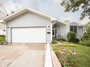 307 Midland Dr, Council Bluffs, IA 51503