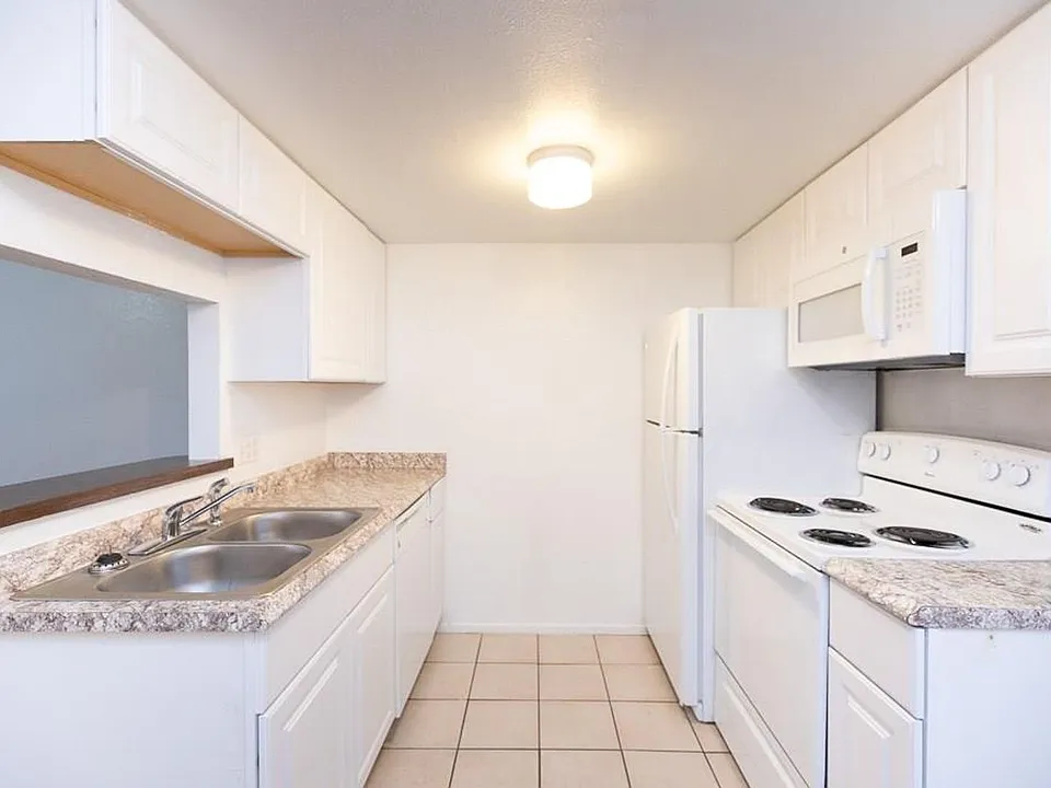 710 E Dean Keeton St #101