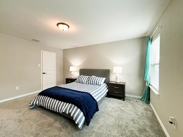8134 Emmeline Dr — Photo 49