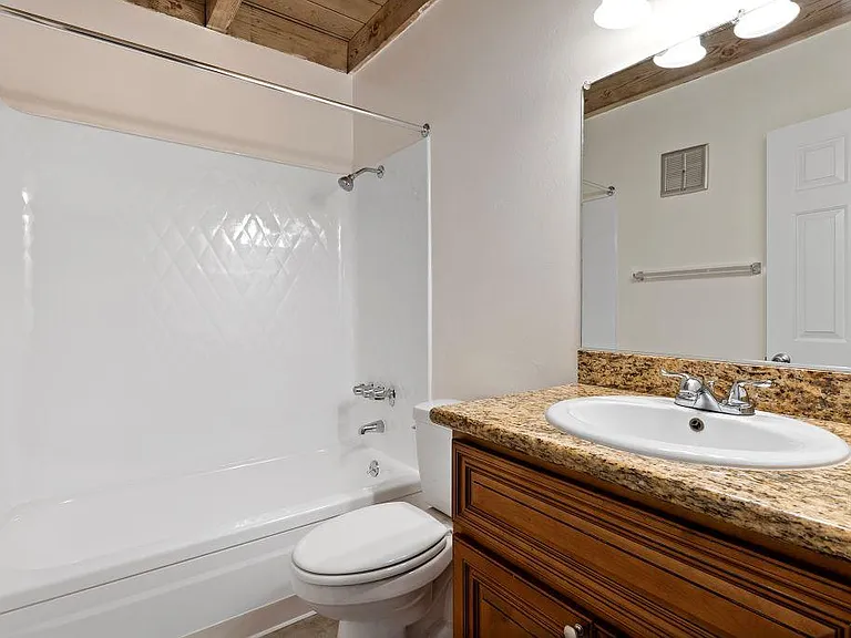 Parthenia Terrace Apartments — Photo 19
