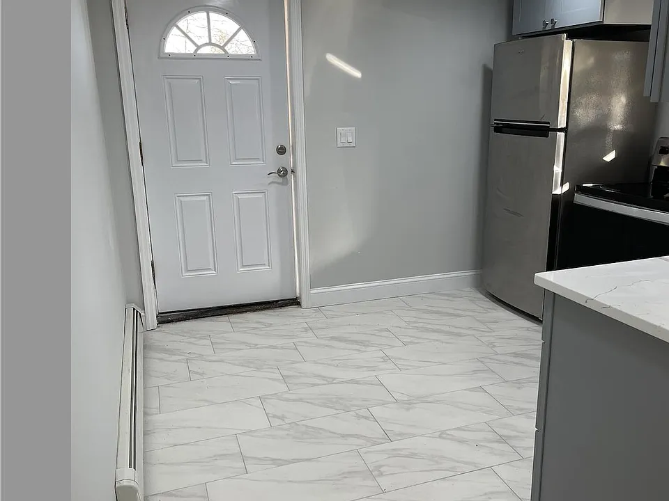 8 Ridge Rd