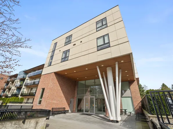 12320 222nd St #213, Maple Ridge, BC V2X 5V6