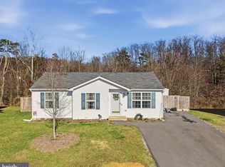 73 Eisenhower Cir, Inwood, WV 25428