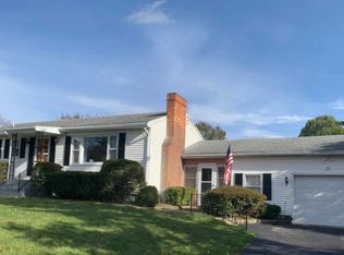 9 E Glenwood Dr, Latham, NY 12110