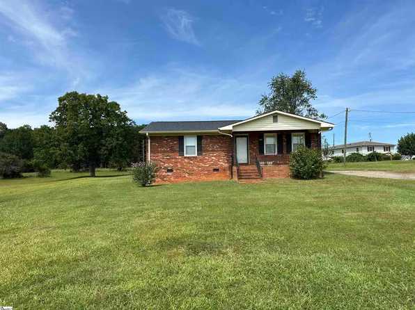 120 Burgess Dr, Inman, SC 29349
