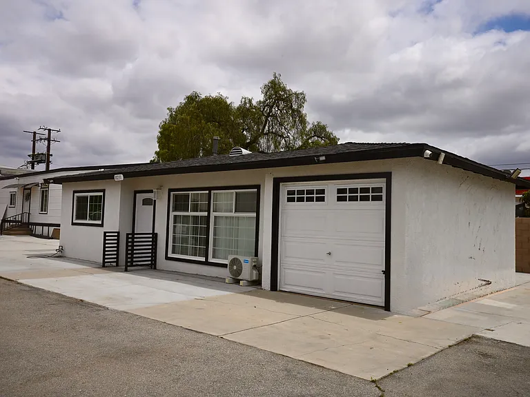 10231 Trabuco St #10231 — Photo 2