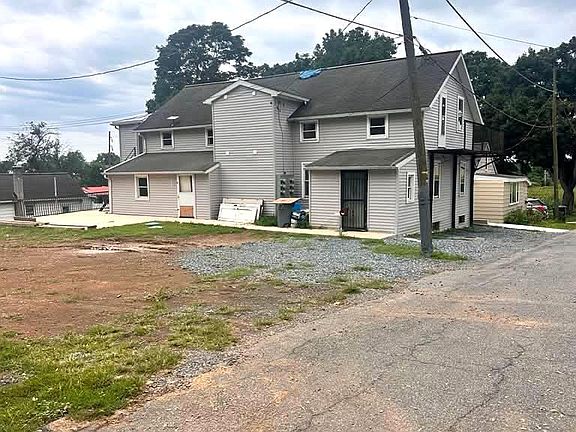 3rd image of 1910 Leinbaugh Ave