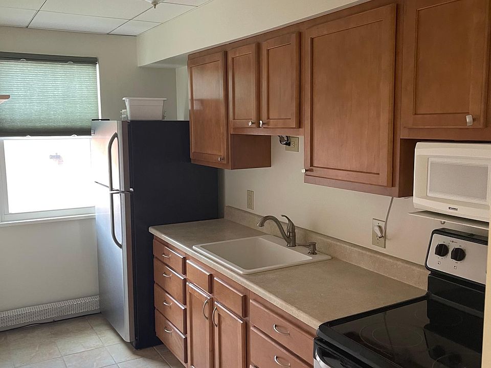1st image of 13781 Cedar Rd APT 101