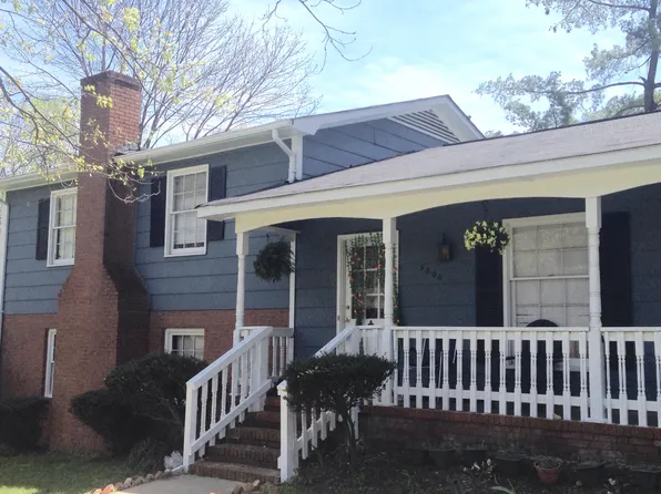 5800 Charing Pl, Charlotte, NC 28211
