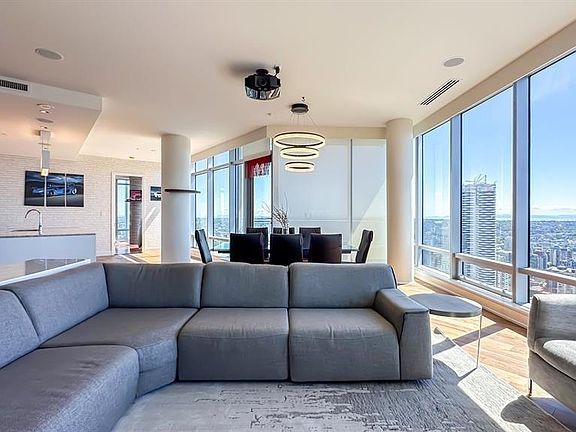 4th image of 1128 Georgia St W #5004