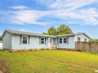 1342 Lakeview Ave, East Peoria, IL 61611