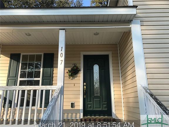 2nd image of 107 Live Oak Ln