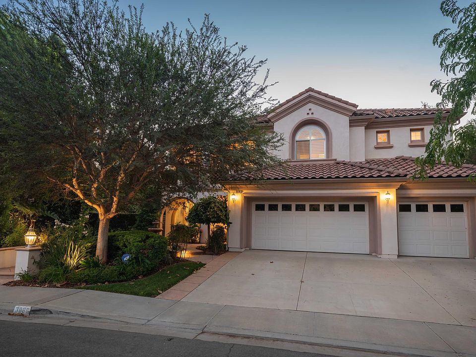 1st image of 3886 Campus Dr