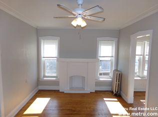 6530 N Lakewood Ave APT 12, Chicago, IL 60626