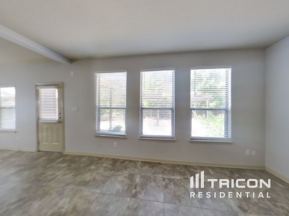 3rd image of 3619 Bennington Way