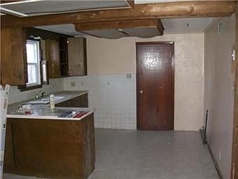 3rd image of 929 N 62nd St