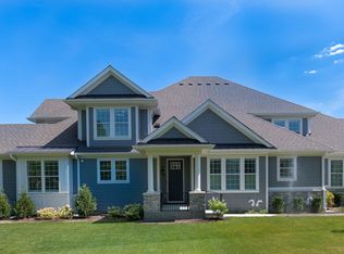 514 Hannah Ln #735-025, Hinsdale, IL 60521