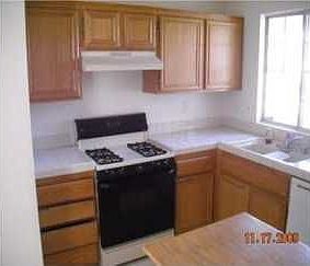 4th image of 23209 Sunny Canyon St