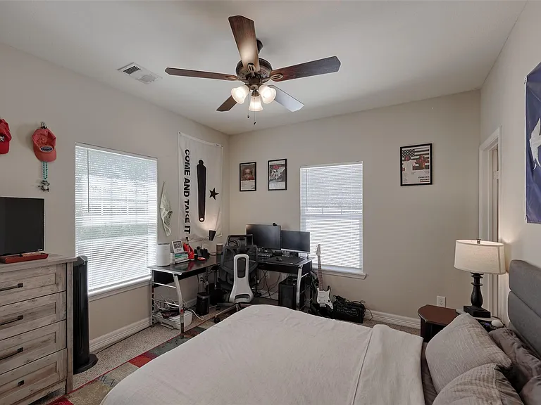 1122 Detroit St — Photo 32