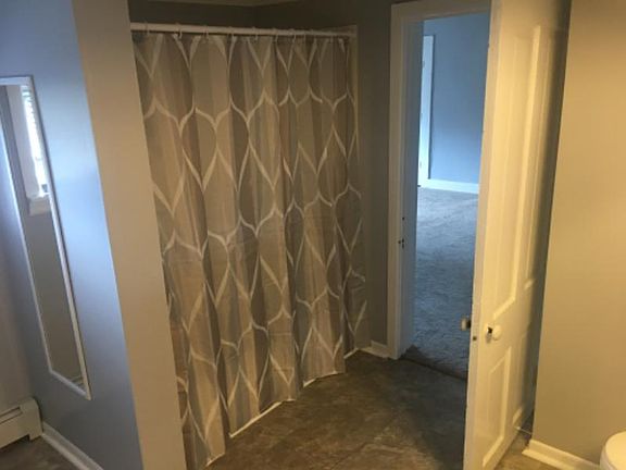 3rd image of 522A Waugoo Ave #A