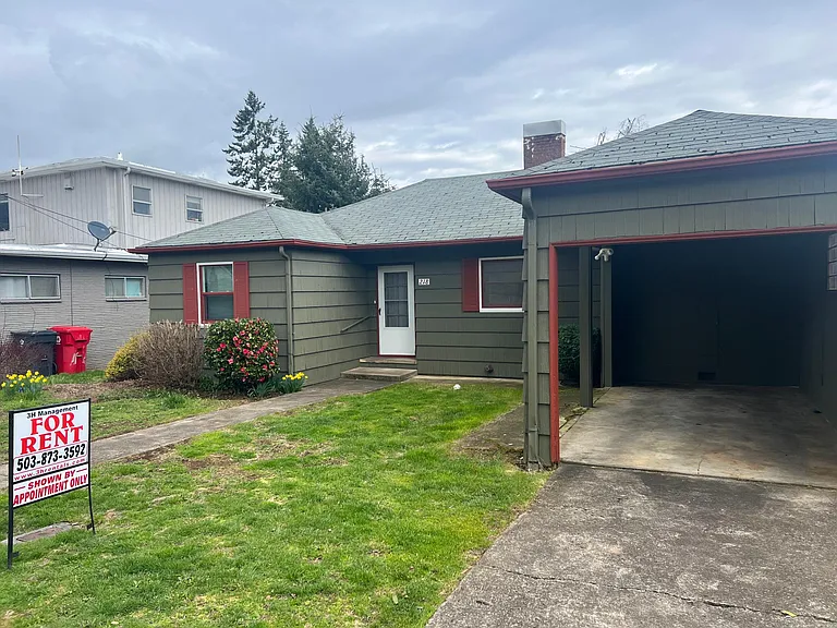 218 Phelps St — Photo 3