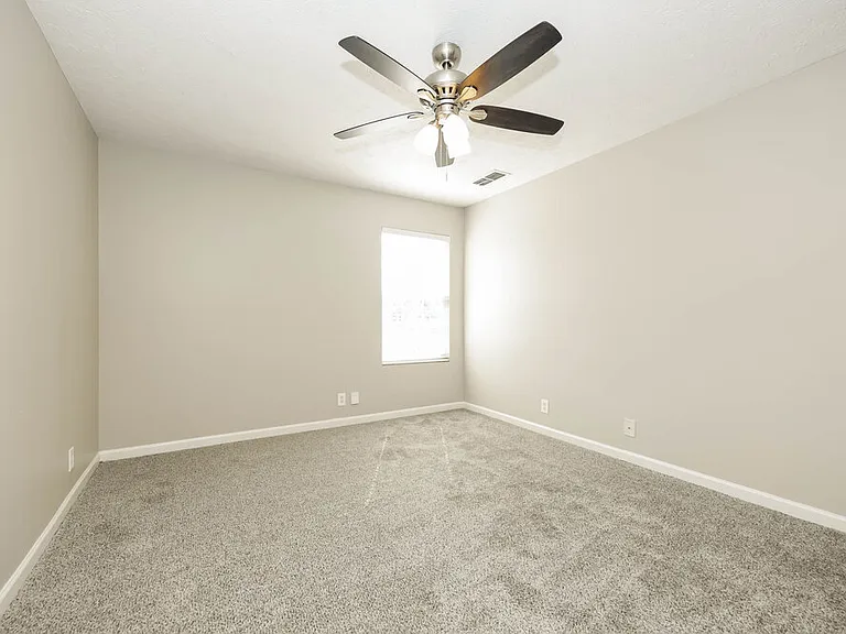 2726 Apostle Ln — Photo 10