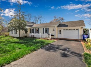 1559 Lake Rd, Youngstown, NY 14174