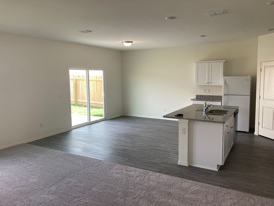 13611 Lunar Light, Saint Hedwig, TX 78152 Zillow
