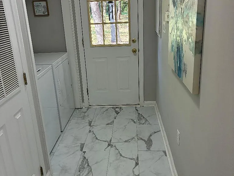328 Sundown Rd — Photo 4