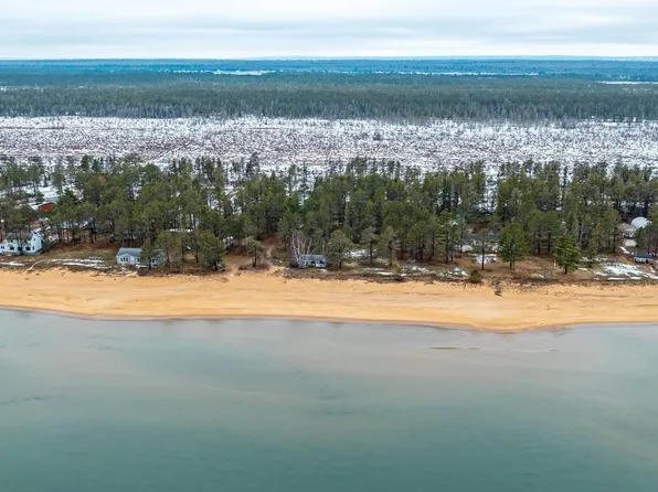 51584 S Big Traverse Rd, Lake Linden, MI 49945