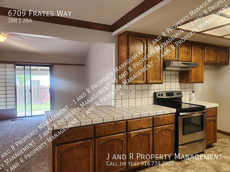 6709 Frates Way — Photo 5